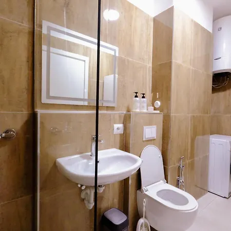 Albania Haven 15b דירה טיראנה